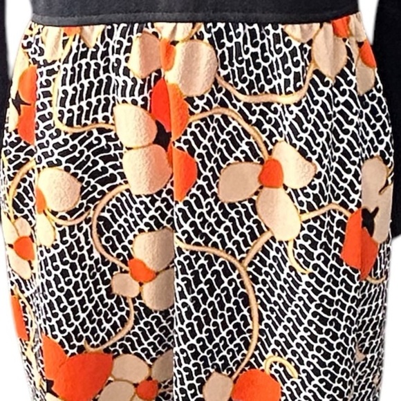 1970s It’s Better Double Knit Poly Dress - Picture 6 of 6